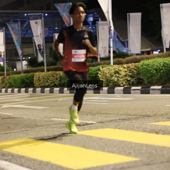 Runner Photo 4564325
