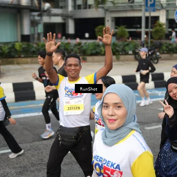 Runner Photo 4564337