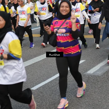 Runner Photo 4564394
