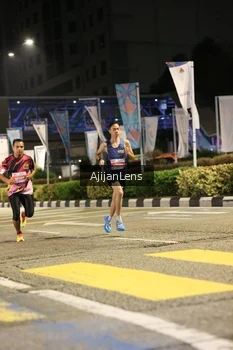 Runner Photo 4564424