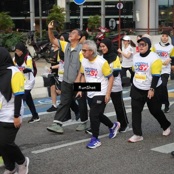 Runner Photo 4564641
