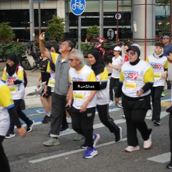 Runner Photo 4564649