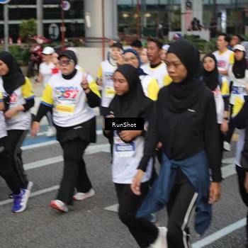 Runner Photo 4564684
