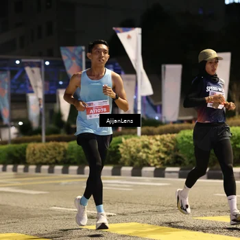 Runner Photo 4564718