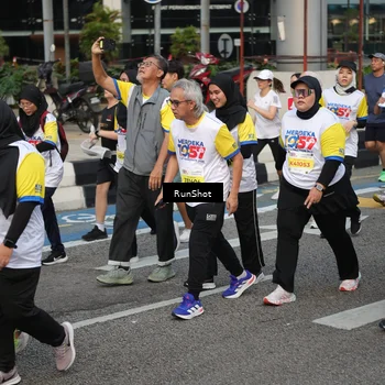 Runner Photo 4564726