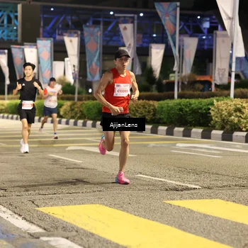 Runner Photo 4565035