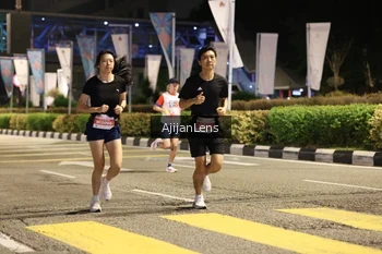 Runner Photo 4565072