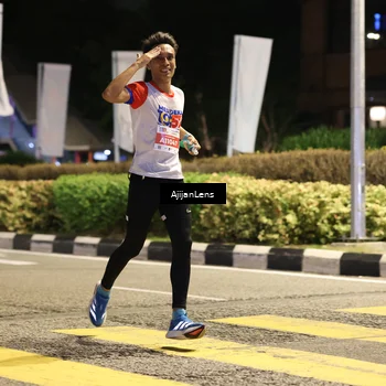 Runner Photo 4565177