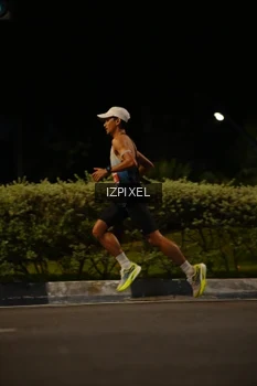 Runner Photo 4565200