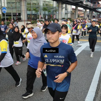 Runner Photo 4565293