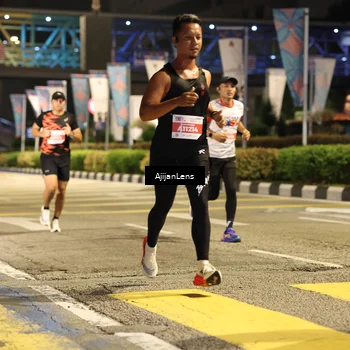 Runner Photo 4565365