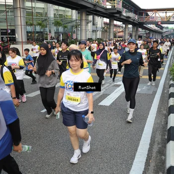 Runner Photo 4565423