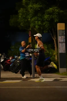 Runner Photo 4565437