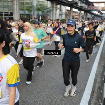 Runner Photo 4565524