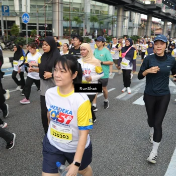 Runner Photo 4565548