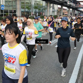 Runner Photo 4565573