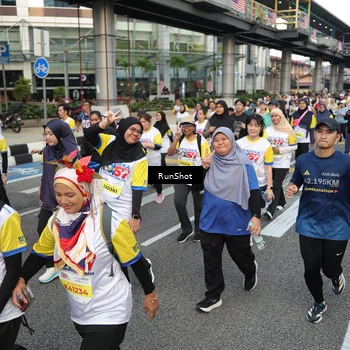 Runner Photo 4565624