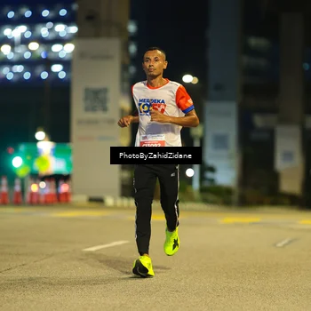 Runner Photo 4565660