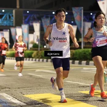 Runner Photo 4565663
