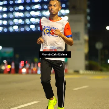 Runner Photo 4565693