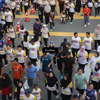 Runner Photo 4565866
