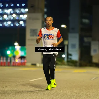 Runner Photo 4565869