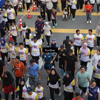 Runner Photo 4565916