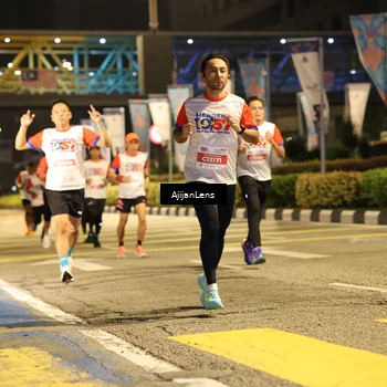 Runner Photo 4566013