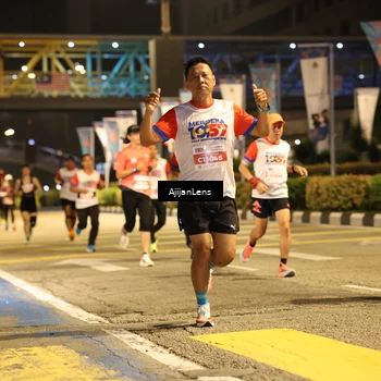 Runner Photo 4566067
