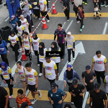 Runner Photo 4566125