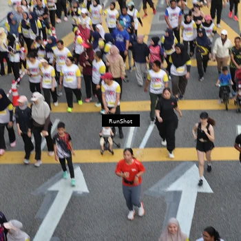 Runner Photo 4566400