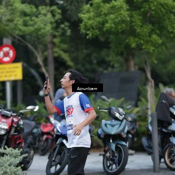 Runner Photo 4566625