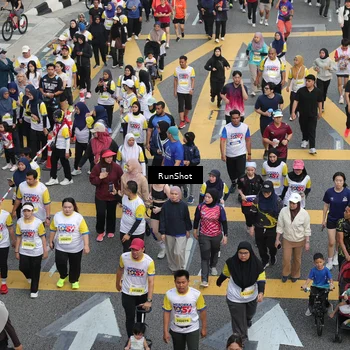 Runner Photo 4566705