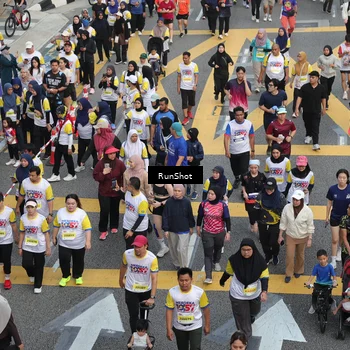 Runner Photo 4566717