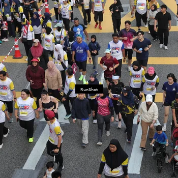 Runner Photo 4567246