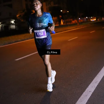 Runner Photo 4567403