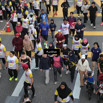 Runner Photo 4567552