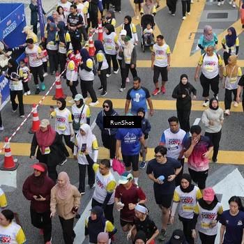 Runner Photo 4567598