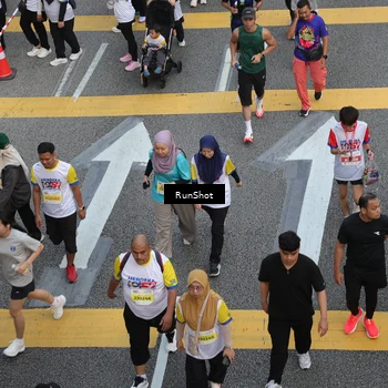 Runner Photo 4567794