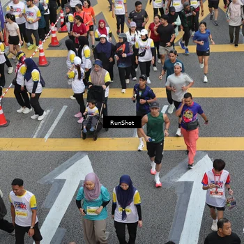 Runner Photo 4567851