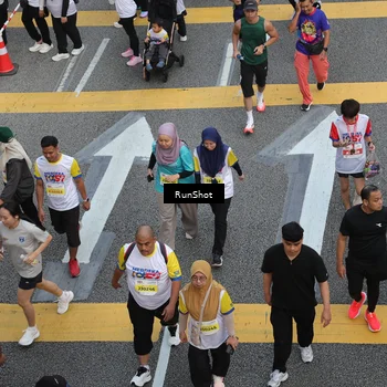 Runner Photo 4567859