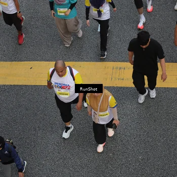Runner Photo 4568193