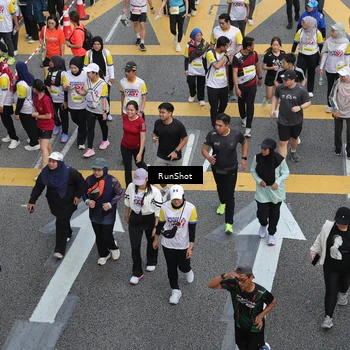 Runner Photo 4568549