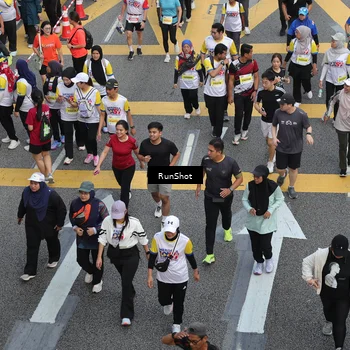 Runner Photo 4568680