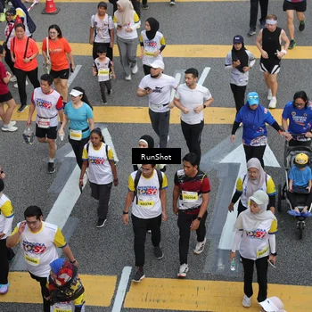 Runner Photo 4569695