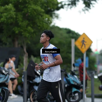 Runner Photo 4570077