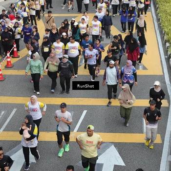 Runner Photo 4570317