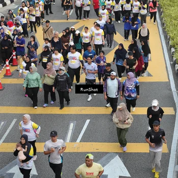Runner Photo 4570649