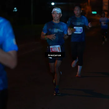 Runner Photo 4570925