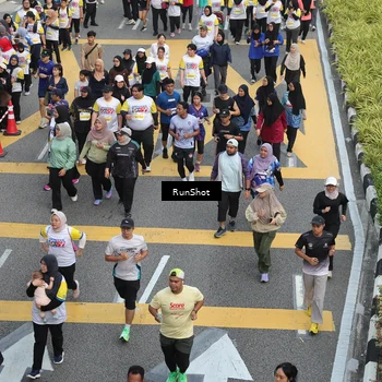 Runner Photo 4570975